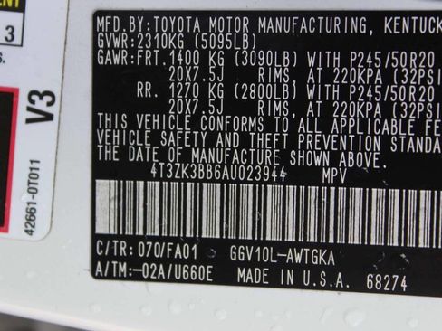 Used 2010 Toyota Venza image 11