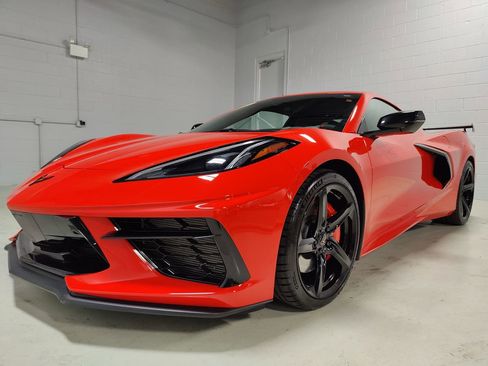 Used 2021 Chevrolet Corvette Stingray Preferred Cpe w/ Z51 Performance Package image 31