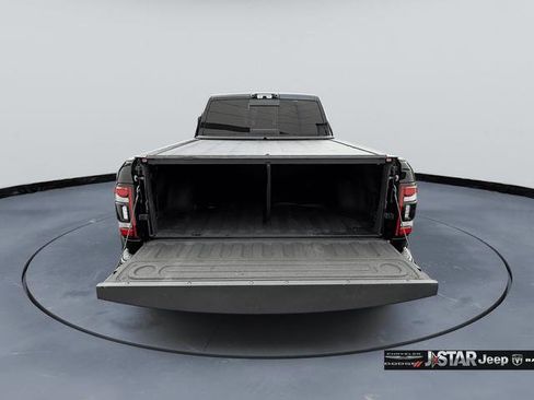 Used 2024 RAM 3500 Limited image 9