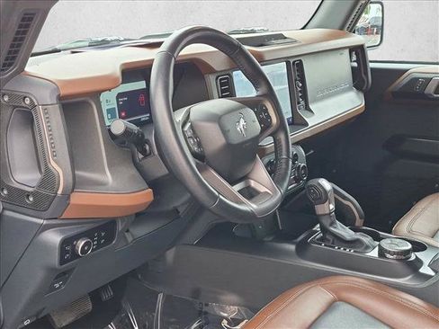 Used 2024 Ford Bronco Outer Banks AWD/4WD image 10