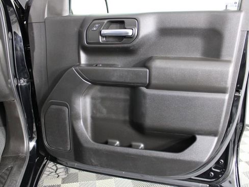 Used 2021 GMC Sierra 1500 4x4 Crew Cab w/ Sierra Value Package image 31