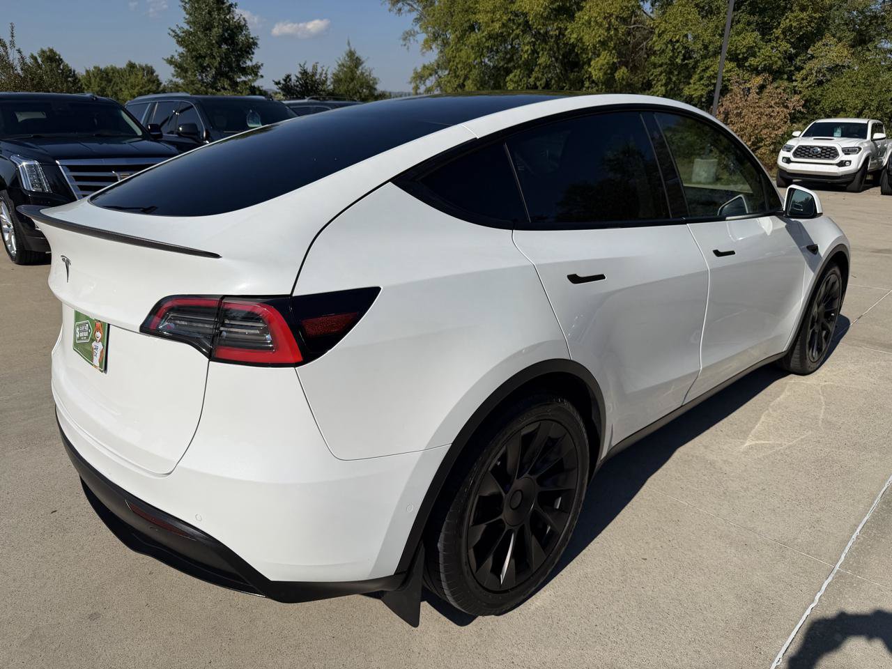 Used 2021 Tesla Model Y Long Range AWD/4WD image 5