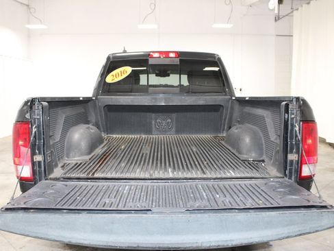Used 2016 RAM 1500 Big Horn RWD image 16