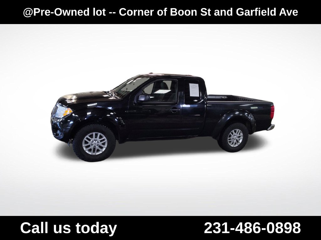Used 2015 Nissan Frontier 4x4 King Cab image 2