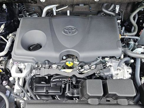 New 2025 Toyota RAV4 XLE image 15