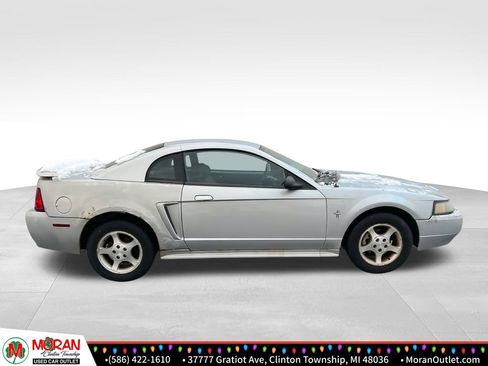 Used 2001 Ford Mustang Coupe image 6