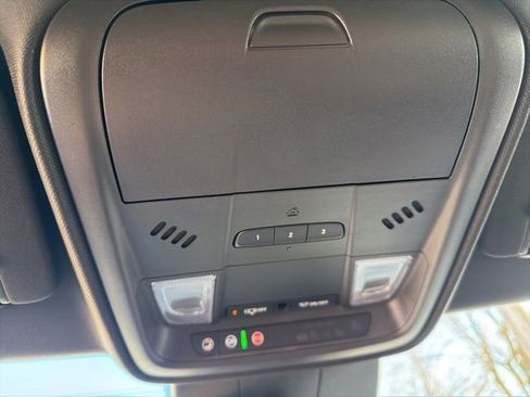 Certified 2024 Cadillac XT4 Luxury w/ Cold Weather Package image 14