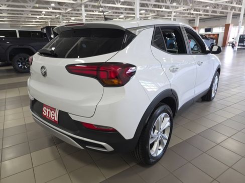Used 2021 Buick Encore GX Preferred w/ Cold Weather Comfort Package FWD image 5