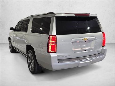 Used 2019 Chevrolet Suburban Premier AWD/4WD image 7