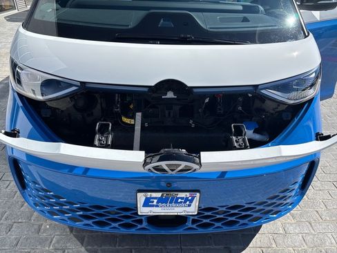 New 2025 Volkswagen ID. Buzz Pro S Plus AWD/4WD image 25