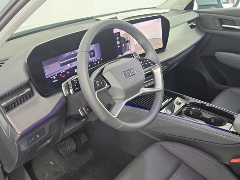 New 2026 Audi Q3 quattro 2.0T AWD/4WD image 13