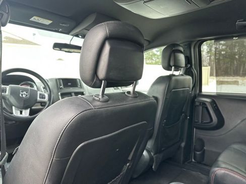 Used 2018 Dodge Grand Caravan GT image 23