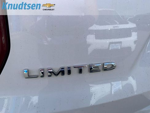 Used 2018 Ford Explorer Limited w/ Equipment Group 301A AWD/4WD image 10