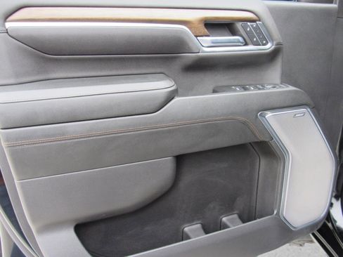 Used 2024 Chevrolet Silverado 2500 High Country image 22