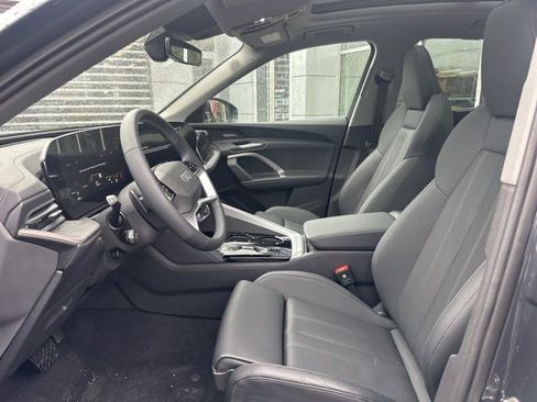New 2025 Audi Q5 Premium Plus image 11