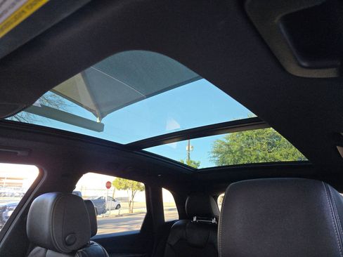 Used 2022 Audi SQ5 Premium Plus w/ Premium Plus Package image 9