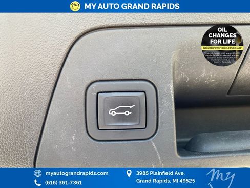 Used 2023 Buick Envision Essence w/ Sport Touring Package AWD/4WD image 13