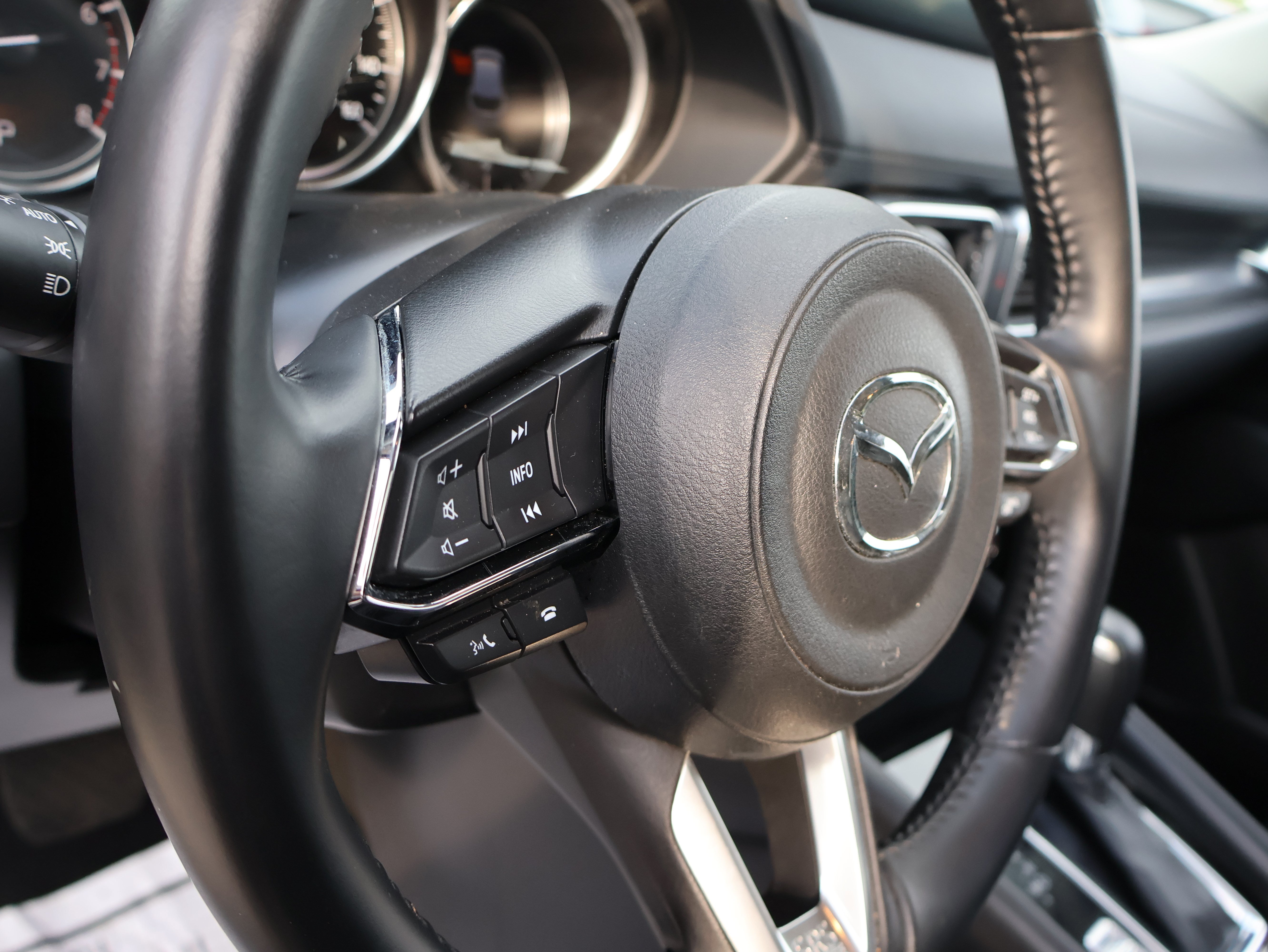 Used 2025 MAZDA CX-5 AWD 2.5 S w/ Select Package image 18