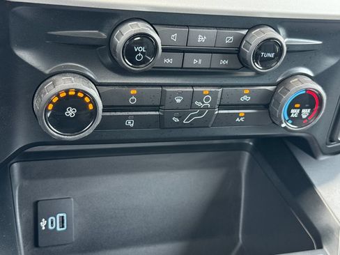 Used 2023 Ford F250 XLT w/ 360-Degree Camera Package AWD/4WD image 21