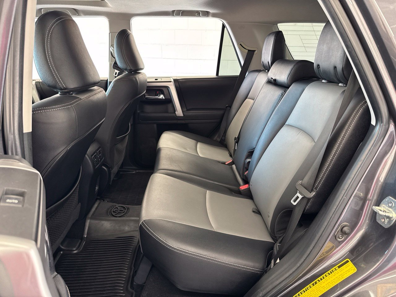 Used 2023 Toyota 4Runner SR5 Premium w/ Moonroof Package AWD/4WD image 39