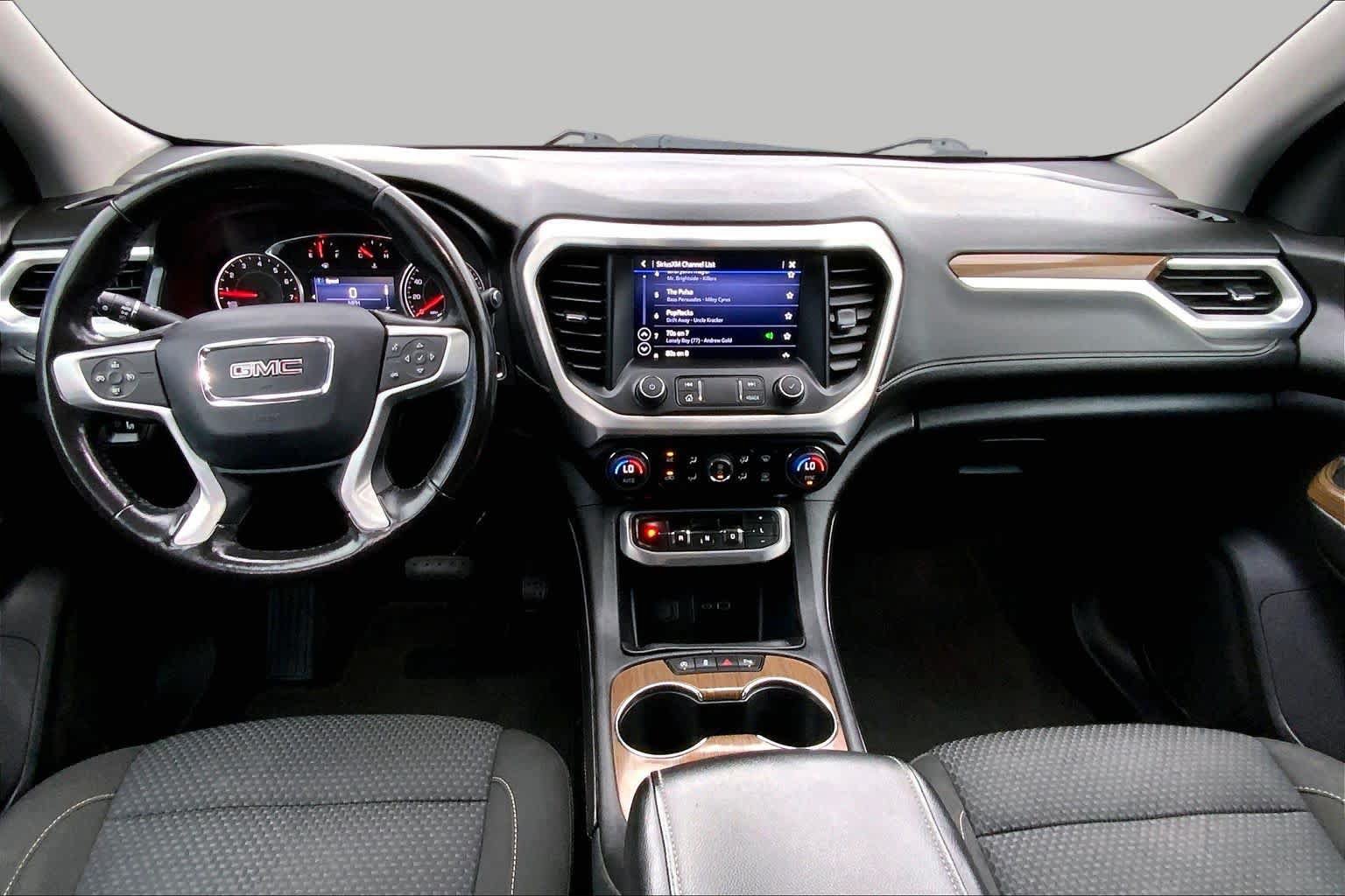 Used 2020 GMC Acadia SLE FWD image 16