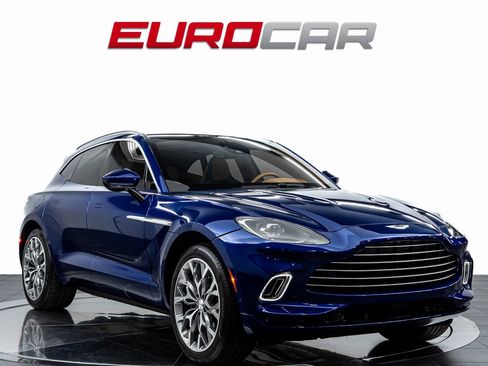 Used 2022 Aston Martin DBX image 7