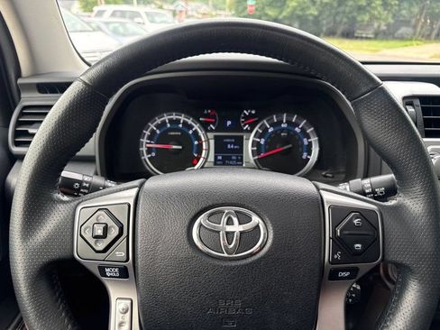 Used 2015 Toyota 4Runner Limited w/ Four Season Floor Mat Package AWD/4WD image 24