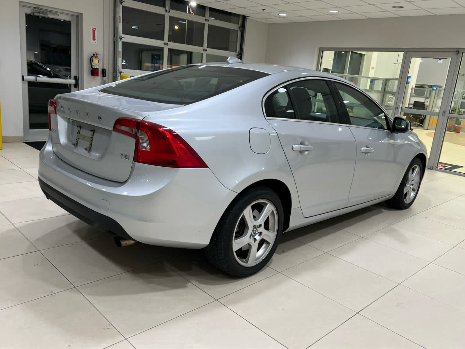 Used 2012 Volvo S60 T5 FWD image 4