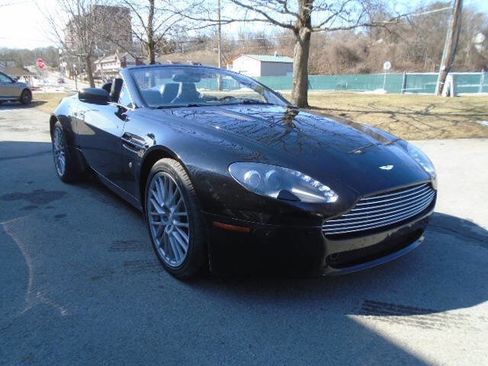Used 2009 Aston Martin V8 Vantage Roadster image 3