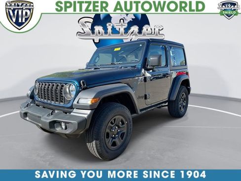 Used 2025 Jeep Wrangler Sport AWD/4WD image 4