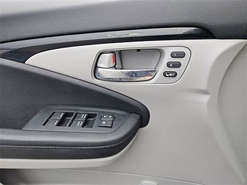 Used 2016 Honda Pilot Elite image 28