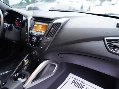 Used 2016 Hyundai Veloster Turbo image 61