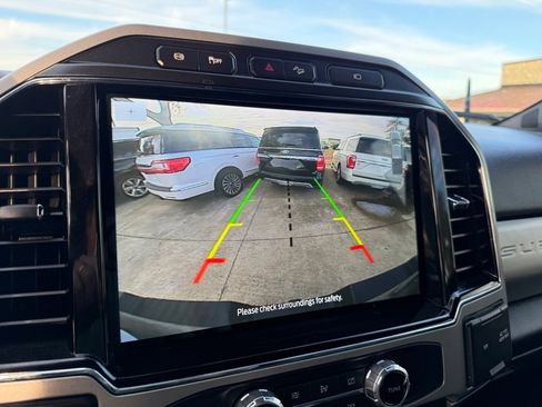 Used 2022 Ford F250 Lariat w/ Lariat Value Package image 31