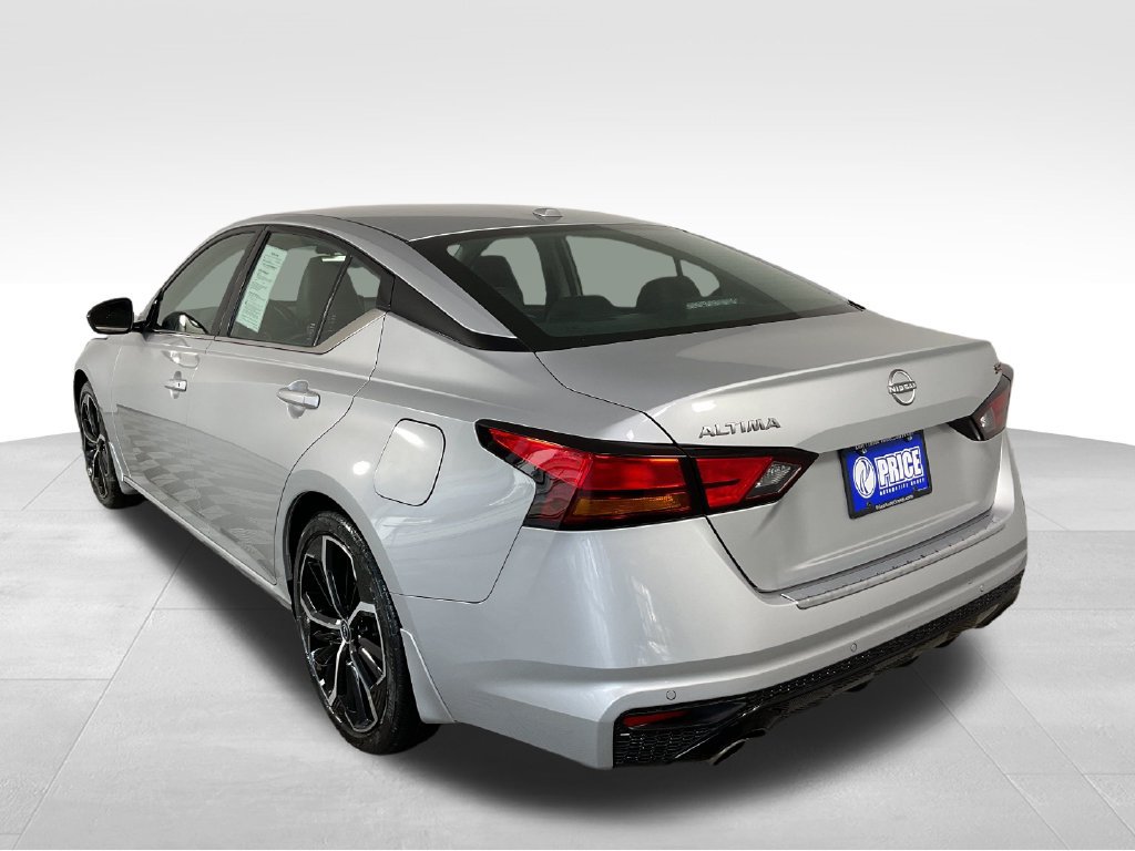 Used 2023 Nissan Altima 2.5 SR w/ SR Premium Package FWD image 7