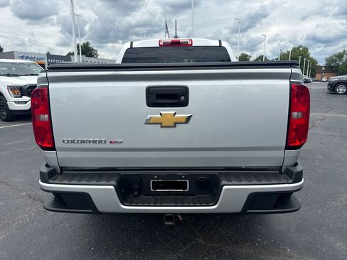 Used 2019 Chevrolet Colorado W/T w/ Custom Special Edition AWD/4WD image 9