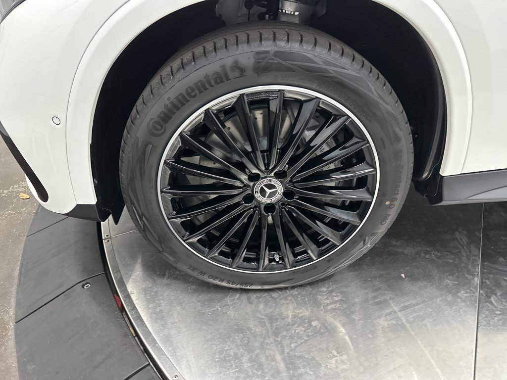 Certified 2026 Mercedes-Benz GLC 300 image 31