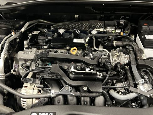 Used 2022 Toyota Corolla Cross LE image 26