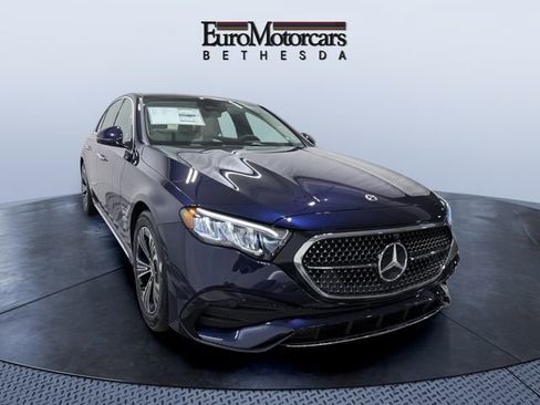 New 2026 Mercedes-Benz E 350 4MATIC Sedan image 4