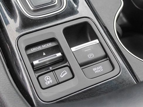 Used 2025 Honda Pilot EX-L image 34