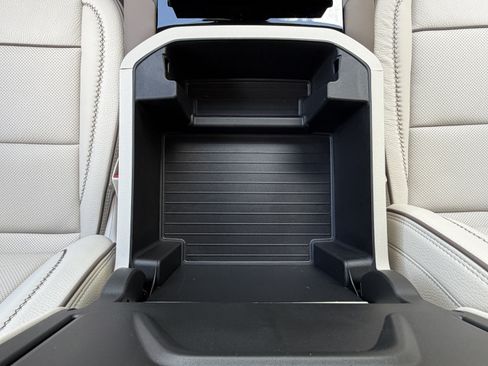 New 2026 GMC Yukon XL Denali w/ Sun & Power Step Package AWD/4WD image 27