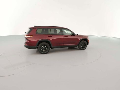 New 2025 Jeep Grand Cherokee L Altitude image 13