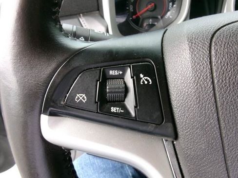 Used 2015 Chevrolet Camaro SS RWD image 9