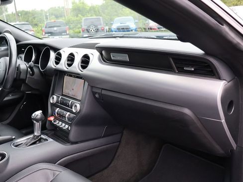 Used 2019 Ford Mustang GT Premium RWD image 11