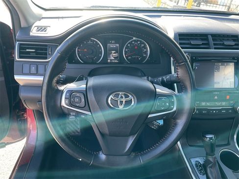 Used 2016 Toyota Camry XSE image 16