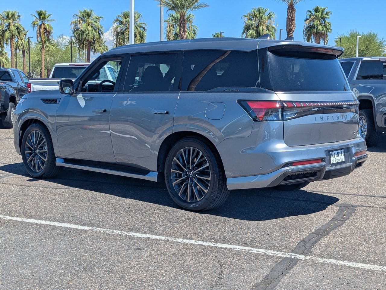 New 2027 INFINITI QX80 Autograph AWD/4WD image 3