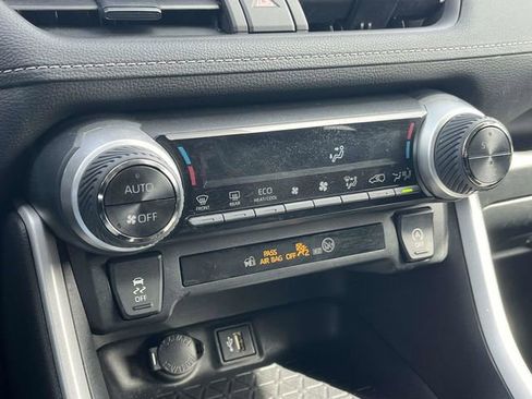 Used 2024 Toyota RAV4 XLE image 29