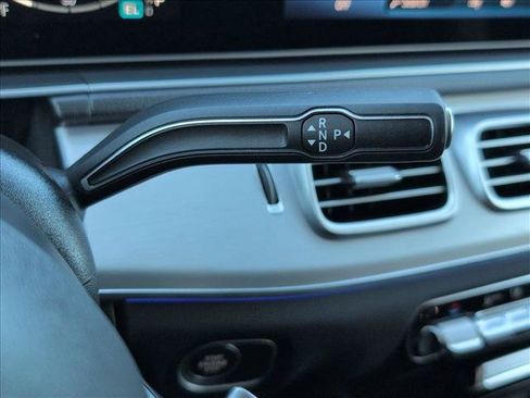 Used 2024 Mercedes-Benz GLE 450e 4MATIC image 12