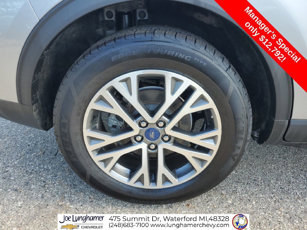 Used 2022 Ford Escape SEL FWD image 32