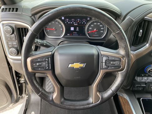 Used 2022 Chevrolet Silverado 1500 High Country AWD/4WD image 24