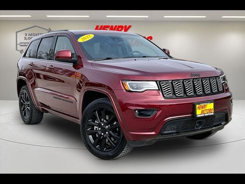 Used 2022 Jeep Grand Cherokee Laredo X image 1